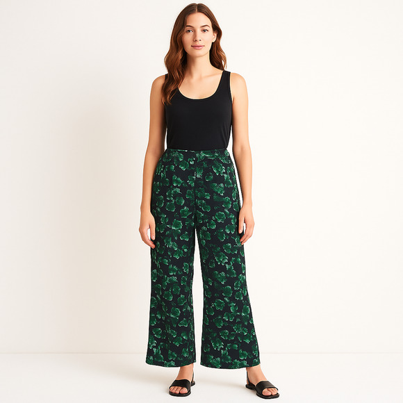 Anthropologie Elevenses Navy and Kelly Green Floral Flare Pants - Size 4 - Picture 1 of 13